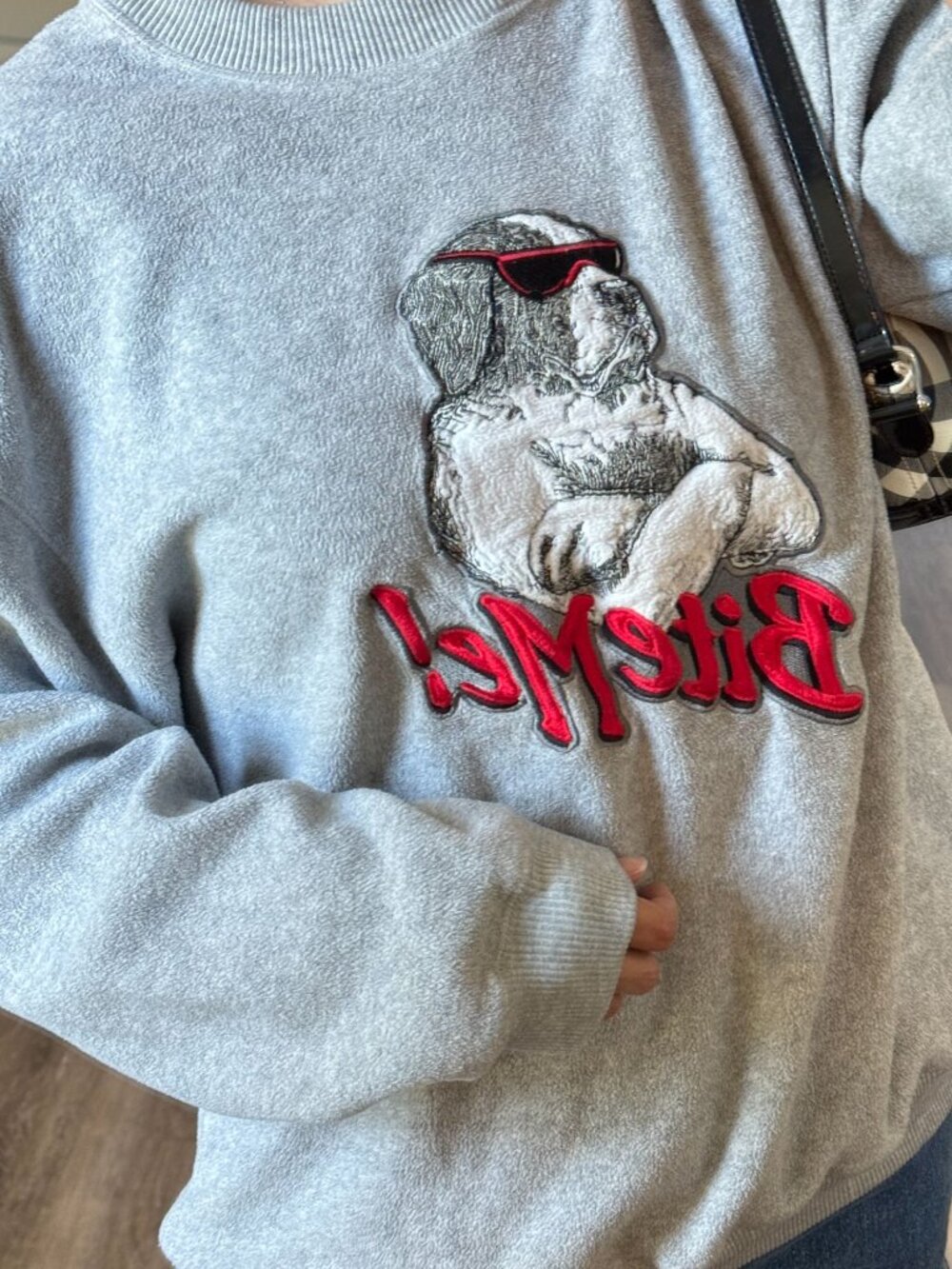 Vintage 90s Polar Dogs Gray 'Bite Me' Fleece Sweater Medium Big Dogs Embroidered - Picture 2 of 6